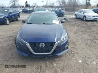 2019 Nissan Altima SR with VIN 1N4BL4CV8KC242508, listed as a IAAI auction lot 41704650 with 121,362 mi miles and . Bid and sale history available at carsss.com. Image 12.