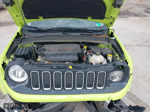 2017 Jeep Renegade Latitude with VIN ZACCJBBB1HPF11677, listed as a IAAI auction lot 42037975 with 58,527 mi miles. Bid and sale history available at carsss.com. Image 10.