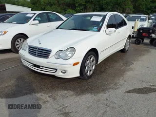 2006 Mercedes-Benz C 280 Luxury с VIN WDBRF54HX6A853395, выставлен на аукционе IAAI как лот 42143410 с пробегом 147 296 миль миль и . История ставок и продаж доступна на DreamBid. Изображение 2.