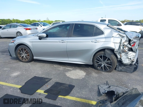 2022 Toyota Camry SE with VIN 4T1G11AK1NU002157, listed as a IAAI auction lot 41647629 with 89,189 mi miles and . Bid and sale history available at DreamBid. Image 15.