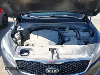 2016 Kia Sorento EX with VIN 5XYPHDA5XGG176132, listed as a IAAI auction lot 42661390 with 263,481 mi miles and . Bid and sale history available at DreamBid. Image 10.