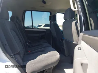 2003 Ford Explorer XLT z VIN 1FMZU73W83ZB23061, wystawiony jako IAAI lot #42549476 z przebiegiem 221 146 mil mil oraz . Historia ofert i sprzedaży dostępna na DreamBid. Obrazek 8.
