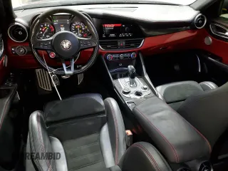 2017 Alfa Romeo Giulia with VIN ZARFAEAV6H7550942, listed as a Copart auction lot 48866585 with 25,634 mi miles and Salvage title. Bid and sale history available at DreamBid. Image 8.