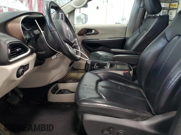 2017 Chrysler Pacifica Touring L with VIN 2C4RC1BGXHR831361, listed as a Copart auction lot 55172955 with 104,116 mi miles and Non Repairable. Bid and sale history available at DreamBid. Image 7.