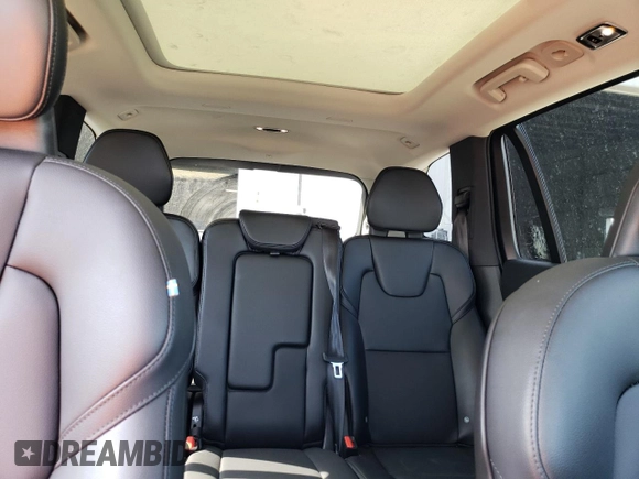 2020 Volvo XC90 Momentum with VIN YV4102PK2L1599910, listed as a Copart auction lot 51156635 with 70,995 mi miles and Salvage Title. Bid and sale history available at carsss.com. Image 10.