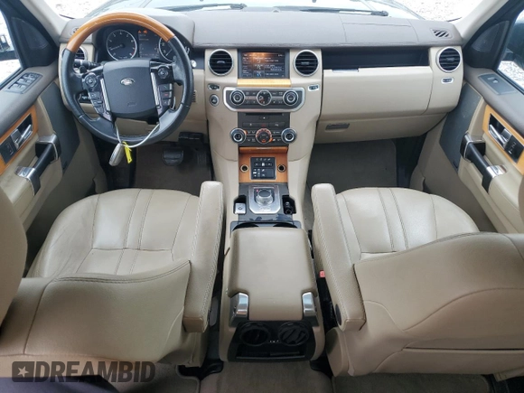 2015 Land Rover LR4 HSE with VIN SALAG2V67FA748667, listed as a Copart auction lot 54931885 with 141,641 mi miles and Salvage Title. Bid and sale history available at DreamBid. Image 8.
