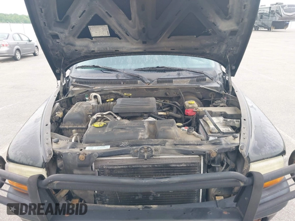 2001 Dodge Dakota Sport with VIN 1B7HG2AN31S225393, listed as a IAAI auction lot 42183298 with 244,961 mi miles and . Bid and sale history available at carsss.com. Image 10.