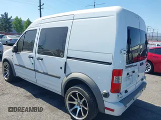 2011 Ford Transit Connect XLT z VIN NM0LS6BN9BT061607, wystawiony jako IAAI lot #42326389 z przebiegiem Nie podano mil oraz . Historia ofert i sprzedaży dostępna na DreamBid. Obrazek 3.