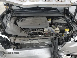 2019 Jeep Cherokee Latitude Plus with VIN 1C4PJLLX5KD205136, listed as a Copart auction lot 60782235 with 48,783 mi miles and Non repairable. Bid and sale history available at DreamBid. Image 12.