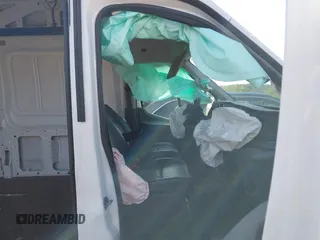 2021 Ford Transit Cargo z VIN 1FTBW3X84MKA60720, wystawiony jako IAAI lot #42202665 z przebiegiem 67 295 mil mil oraz . Historia ofert i sprzedaży dostępna na DreamBid. Obrazek 5.