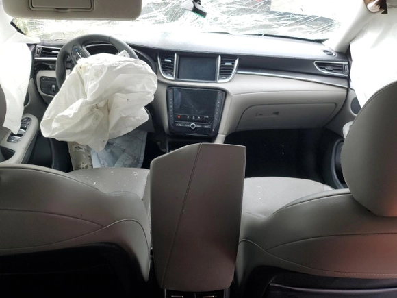 2024 Infiniti QX50 Luxe z VIN 3PCAJ5BA5RF105894, wystawiony jako Copart lot #62565715 z przebiegiem Nie podano mil oraz Nie do naprawy • Non repairable. Historia ofert i sprzedaży dostępna na DreamBid. Obrazek 8.