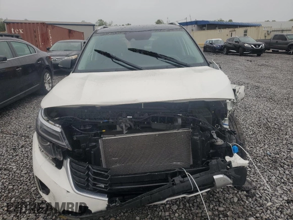 2024 Kia Seltos S z VIN KNDEU2AA4R7591046, wystawiony jako Copart lot #51934525 z przebiegiem 8 362 mil mil oraz Szkoda całkowita • Salvage title. Historia ofert i sprzedaży dostępna na DreamBid. Obrazek 5.