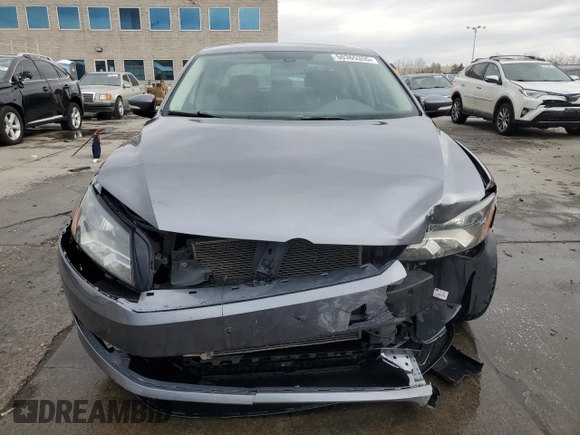2013 Volkswagen Passat SE z VIN 1VWBH7A38DC021974, wystawiony jako Copart lot #50365355 z przebiegiem 127 888 mil mil oraz Szkoda całkowita • Salvage title. Historia ofert i sprzedaży dostępna na DreamBid. Obrazek 5.