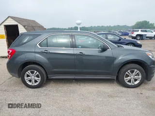 2017 Chevrolet Equinox LS z VIN 2GNALBEK5H1513091, wystawiony jako IAAI lot #42447922 z przebiegiem 240 192 mil mil oraz . Historia ofert i sprzedaży dostępna na DreamBid. Obrazek 13.