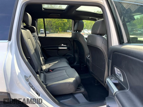 2023 Mercedes-Benz GLB 250 z VIN W1N4M4GB4PW280333, wystawiony jako Copart lot #57026535 z przebiegiem 78 521 mil mil oraz Tytuł czysty. Historia ofert i sprzedaży dostępna na DreamBid. Obrazek 6.