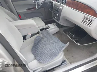 2007 Buick LaCrosse CX с VIN 2G4WC582371153437, выставлен на аукционе IAAI как лот 42165122 с пробегом Не указан миль и . История ставок и продаж доступна на DreamBid. Изображение 5.