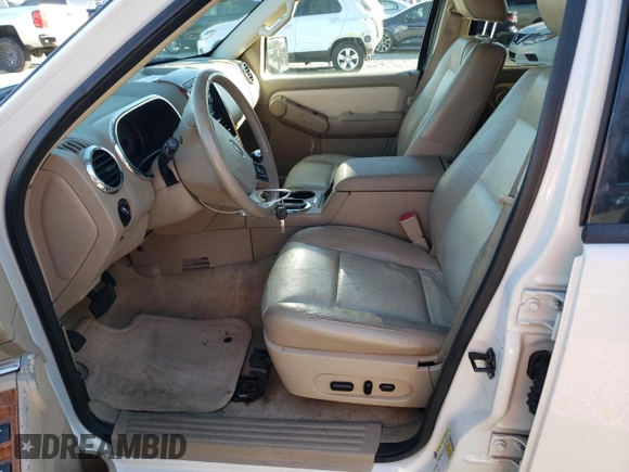 2009 Ford Explorer Eddie Bauer z VIN 1FMEU64EX9UA30532, wystawiony jako Copart lot #86930414 z przebiegiem 124 234 mil mil oraz Szkoda całkowita • Salvage title. Historia ofert i sprzedaży dostępna na DreamBid. Obrazek 7.