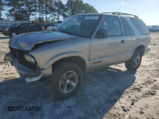 2003 Chevrolet Blazer Xtreme z VIN 1GNCS18X63K132338, wystawiony jako Copart lot #84887164 z przebiegiem 211 194 mil mil oraz Szkoda całkowita • Salvage title. Historia ofert i sprzedaży dostępna na DreamBid. Obrazek 1.