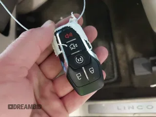 2016 Lincoln MKZ Hybrid с VIN 3LN6L2LU2GR632161, выставлен на аукционе IAAI как лот 42406238 с пробегом 118 858 миль миль и . История ставок и продаж доступна на DreamBid. Изображение 11.