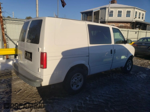 2005 Chevrolet Astro Cargo z VIN 1GCDM19X05B119268, wystawiony jako Copart lot #48266825 z przebiegiem 240 492 mil mil oraz Tytuł czysty. Historia ofert i sprzedaży dostępna na DreamBid. Obrazek 3.