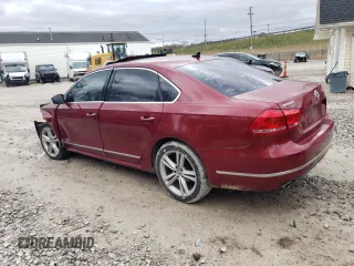 2015 Volkswagen Passat SEL Premium z VIN 1VWCV7A33FC013698, wystawiony jako Copart lot #53376915 z przebiegiem 86 831 mil mil oraz Szkody całkowita. Historia ofert i sprzedaży dostępna na DreamBid. Obrazek 2.