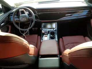 2023 Audi SQ8 Prestige z VIN WA1CWBF19PD032501, wystawiony jako Copart lot #38071214 z przebiegiem 4678 mil mil oraz . Historia ofert i sprzedaży dostępna na DreamBid. Obrazek 8.
