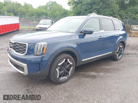2023 Kia Telluride S with VIN 5XYP64GC0PG391725, listed as a IAAI auction lot 42380243 with 28,269 mi miles and . Bid and sale history available at DreamBid. Image 2.
