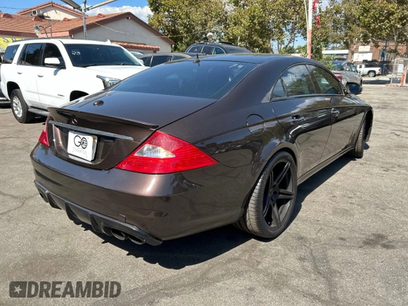 2006 Mercedes-Benz CLS-Class with VIN WDDDJ75X56A055095, listed as a Copart auction lot 74631394 with 177,706 mi miles and Clean Title. Bid and sale history available at carsss.com. Image 4.