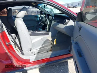 2006 Ford Mustang Standard with VIN 1ZVFT84N165244772, listed as a IAAI auction lot 41656994 with Not Provided miles and . Bid and sale history available at carsss.com. Image 5.
