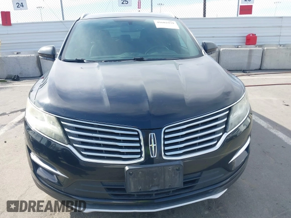 2017 Lincoln MKC Premiere with VIN 5LMCJ1C99HUL03978, listed as a IAAI auction lot 41602939 with 127,078 mi miles and . Bid and sale history available at DreamBid. Image 12.
