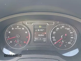 2015 Audi Q3 2.0T Premium Plus with VIN WA1EFCFSXFR010015, listed as a IAAI auction lot 42099410 with 142,117 mi miles. Bid and sale history available at carsss.com. Image 7.