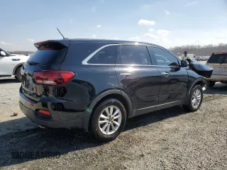 2019 Kia Sorento L with VIN 5XYPG4A36KG509811, listed as a Copart auction lot 49211895 with 133,388 mi miles and Salvage Title. Bid and sale history available at carsss.com. Image 3.