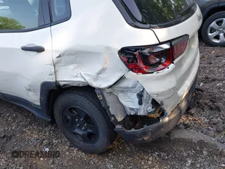 2021 Jeep Compass Sport с VIN 3C4NJCABXMT560279, выставлен на аукционе IAAI как лот 42412425 с пробегом 53 374 миль миль и . История ставок и продаж доступна на DreamBid. Изображение 17.