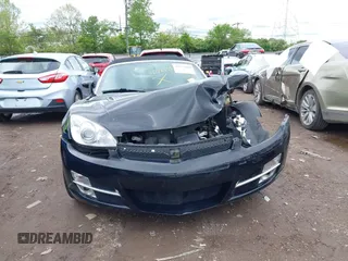 2007 Saturn Sky z VIN 1G8MB35B47Y101636, wystawiony jako IAAI lot #42172809 z przebiegiem 51 724 mil mil oraz . Historia ofert i sprzedaży dostępna na DreamBid. Obrazek 6.