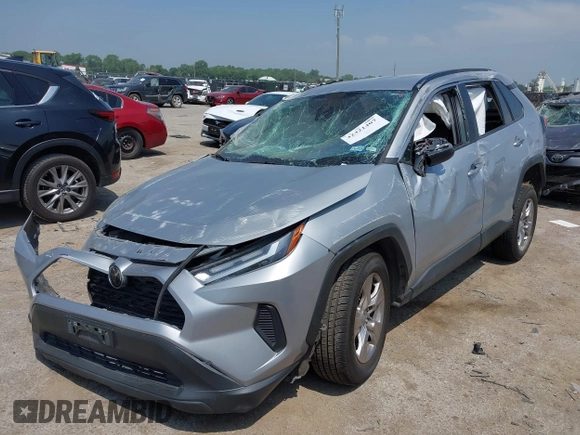 2022 Toyota RAV4 XLE with VIN 2T3P1RFV5NW260495, listed as a IAAI auction lot 42321407 with 69,538 mi miles and . Bid and sale history available at DreamBid. Image 17.