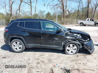 2022 Jeep Compass Latitude with VIN 3C4NJCBB4NT140193, listed as a IAAI auction lot 41787187 with 69,155 mi miles and . Bid and sale history available at carsss.com. Image 13.