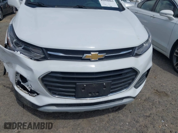 2019 Chevrolet Trax LT with VIN KL7CJLSB0KB957002, listed as a IAAI auction lot 41956062 with 27,928 mi miles and . Bid and sale history available at carsss.com. Image 17.