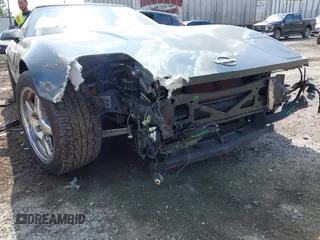 1992 Chevrolet Corvette z VIN 1G1YY23P9N5107499, wystawiony jako IAAI lot #42155734 z przebiegiem 71 080 mil mil oraz . Historia ofert i sprzedaży dostępna na DreamBid. Obrazek 6.