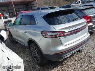 2019 Lincoln Nautilus Reserve with VIN 2LMPJ8LP6KBL15003, listed as a IAAI auction lot 41387415 with 63,618 mi miles. Bid and sale history available at carsss.com. Image 3.