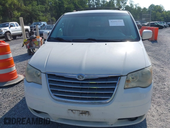 2008 Chrysler Town & Country Touring with VIN 2A8HR54P38R844492, listed as a IAAI auction lot 42691356 with 223,120 mi miles and . Bid and sale history available at DreamBid. Image 6.