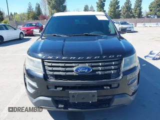 2016 Ford Police Interceptor Utility z VIN 1FM5K8AT7GGC36763, wystawiony jako IAAI lot #41862563 z przebiegiem 87 276 mil mil oraz . Historia ofert i sprzedaży dostępna na DreamBid. Obrazek 12.