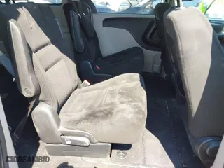 2016 Dodge Grand Caravan Canada Value Package with VIN 2C4RDGBG5GR359343, listed as a IAAI auction lot 41879392 with 108,033 mi miles. Bid and sale history available at carsss.com. Image 8.