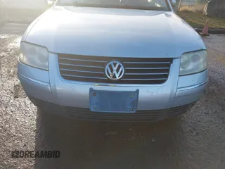 2004 Volkswagen Passat GLX with VIN WVWRH63B34P057015, listed as a IAAI auction lot 41659722 with 114,225 mi miles and . Bid and sale history available at DreamBid. Image 6.