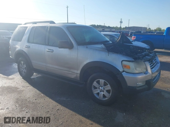 2007 Ford Explorer XLT with VIN 1FMEU63EX7UB73043, listed as a IAAI auction lot 41867150 with Not Provided miles. Bid and sale history available at carsss.com. Image 1.