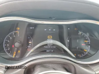 2015 Jeep Grand Cherokee Overland with VIN 1C4RJFCGXFC891616, listed as a Copart auction lot 61386065 with 90,011 mi miles and Salvage title. Bid and sale history available at DreamBid. Image 9.