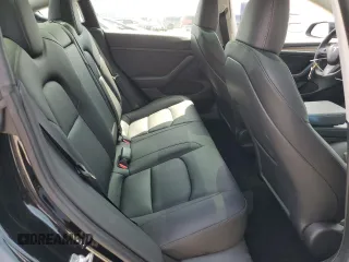 2023 Tesla Model 3 z VIN 5YJ3E1EA7PF549051, wystawiony jako Copart lot #58932765 z przebiegiem 8 800 mil mil oraz Szkoda całkowita • Salvage title. Historia ofert i sprzedaży dostępna na DreamBid. Obrazek 10.