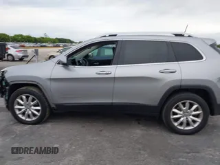 2017 Jeep Cherokee Limited with VIN 1C4PJMDS4HW613200, listed as a IAAI auction lot 41638978 with 81,356 mi miles. Bid and sale history available at carsss.com. Image 15.
