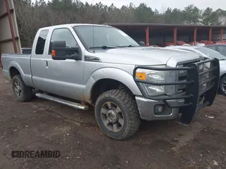 2011 Ford F-250 XL with VIN 1FT7X2B63BEB03510, listed as a IAAI auction lot 41526873 with 323,936 mi miles and . Bid and sale history available at DreamBid. Image 1.