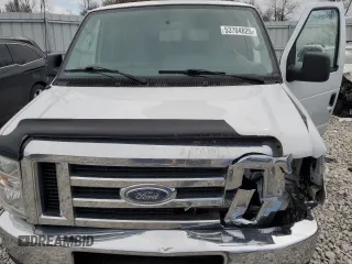 2013 Ford Econoline Passenger XL z VIN 1FBNE3BL6DDA95344, wystawiony jako Copart lot #53704825 z przebiegiem 204 281 mil mil oraz Czysty tytuł • Clean title. Historia ofert i sprzedaży dostępna na DreamBid. Obrazek 12.
