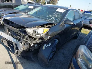 2018 Kia Niro LX with VIN KNDCB3LC4J5204528, listed as a IAAI auction lot 41559060 with 110,443 mi miles. Bid and sale history available at carsss.com. Image 18.